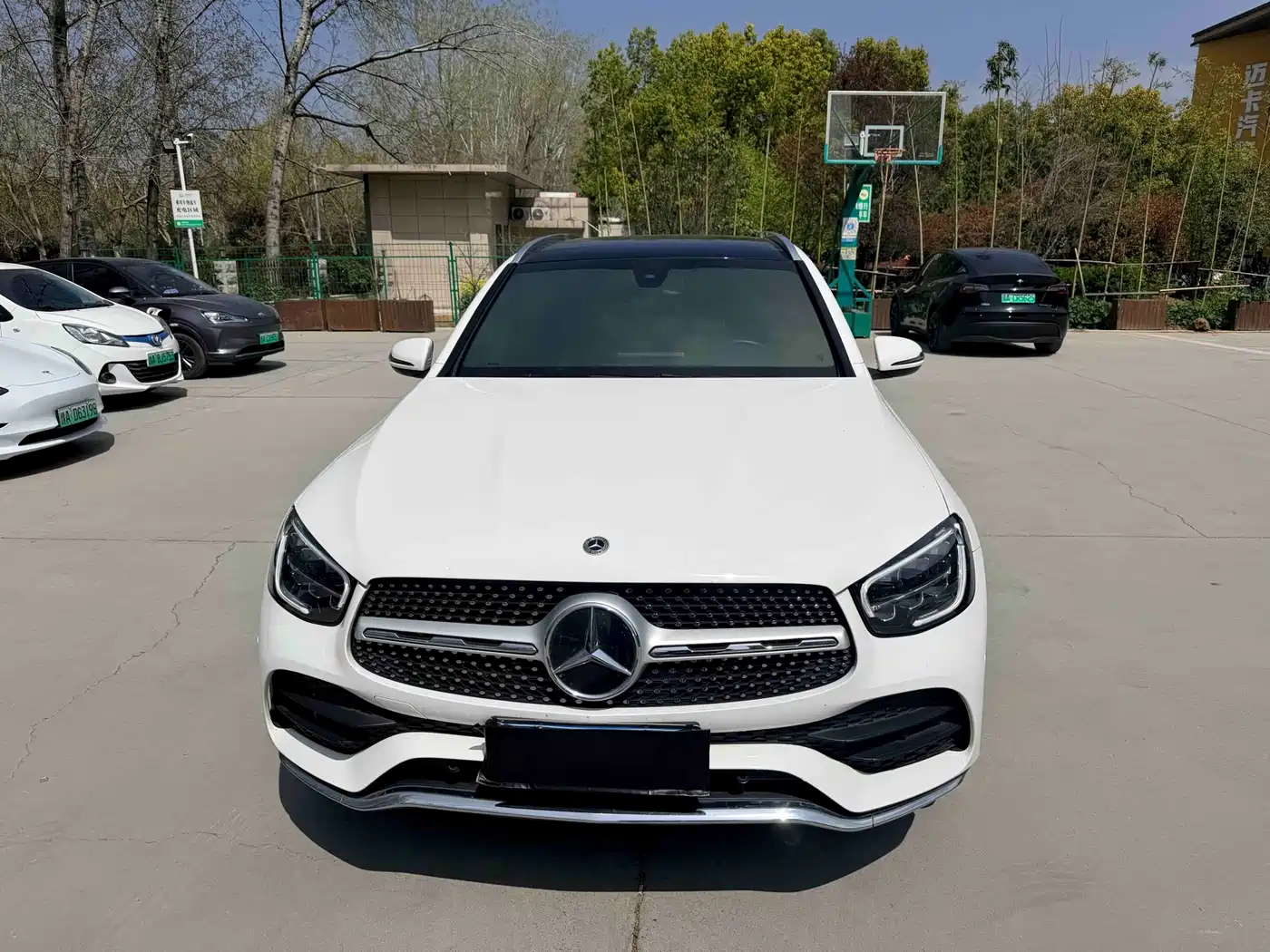 MERCEDES-BENZ GLC