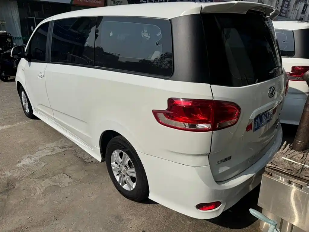 Фото 7 - Maxus G10