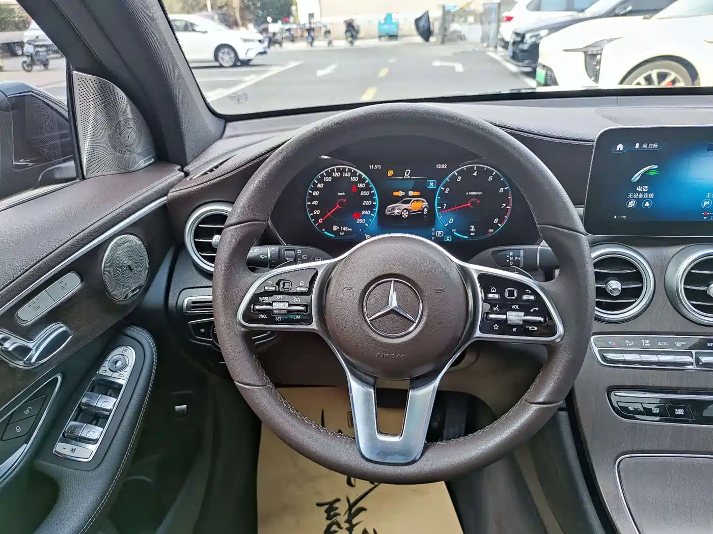 Mercedes-Benz GLC 2022 Model GLC 260 L 4MATIC Dynamic Edition фото 13