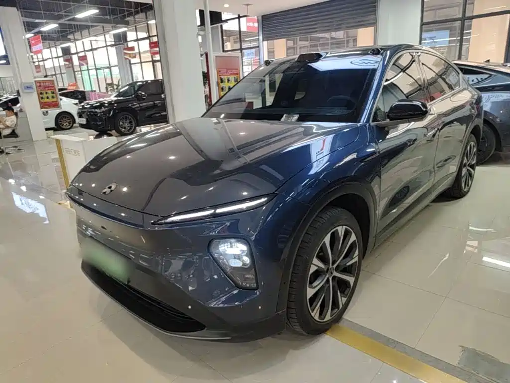 Фото 2 - NIO EC7