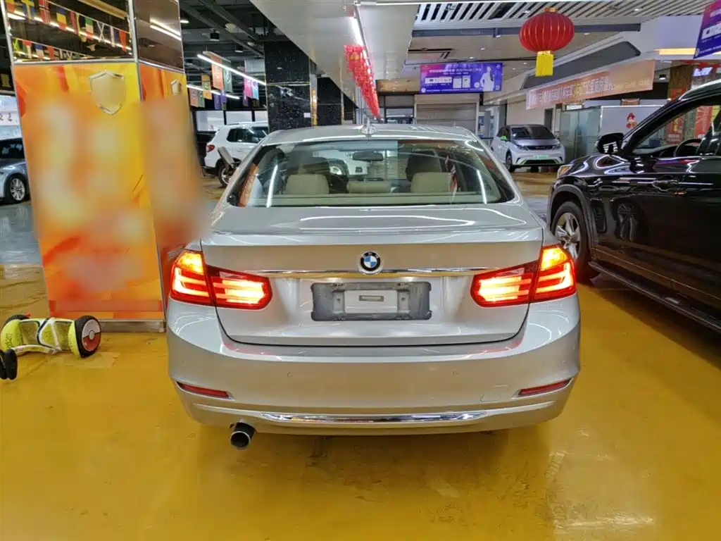 BMW 3 Series 2014 320Li Fashion фото 6