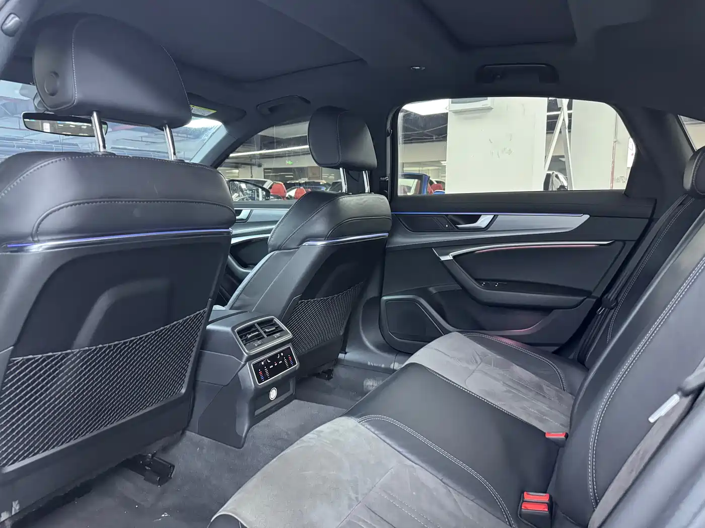 Audi A6L 2021 45 TFSI Exclusive Sport фото 10