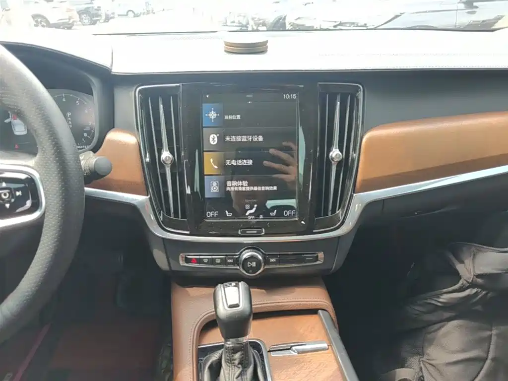 Фото 13 - Volvo S90