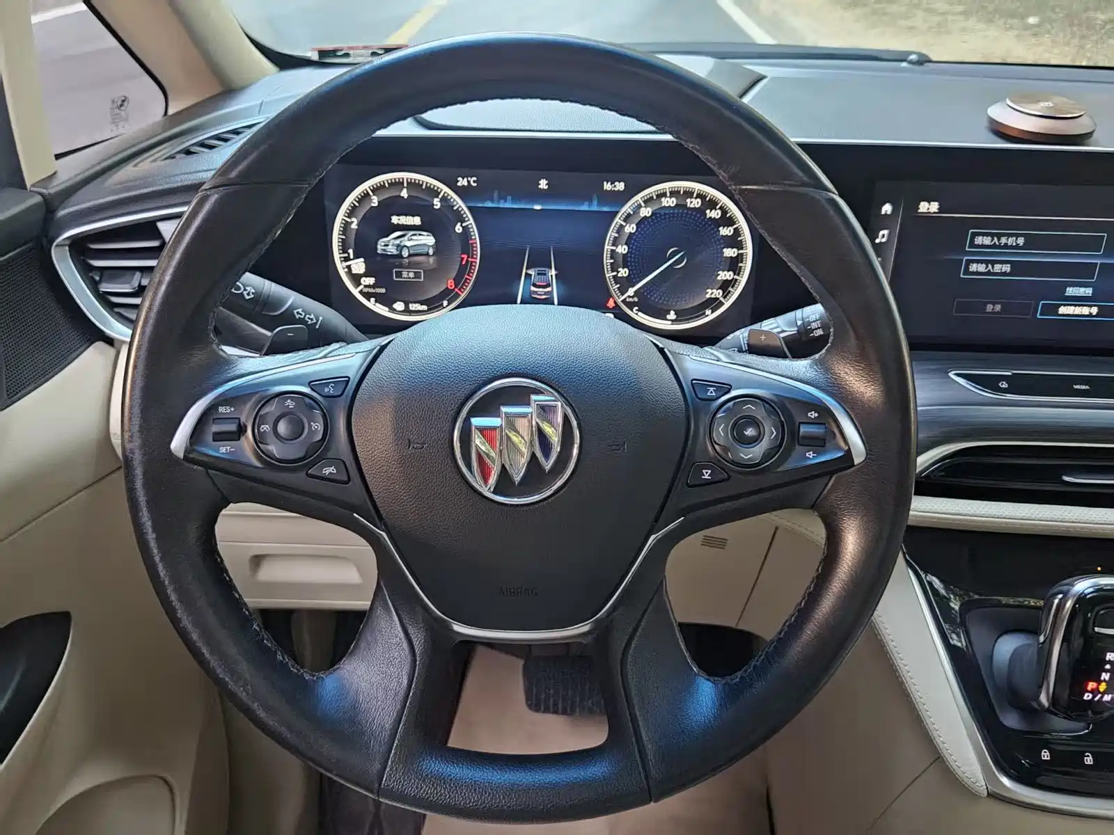 Фото 14 - Buick GL8