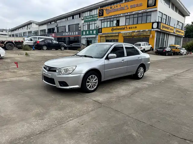  Soueast V3 Lingyue 2014 1.5L Manual People's Edition
