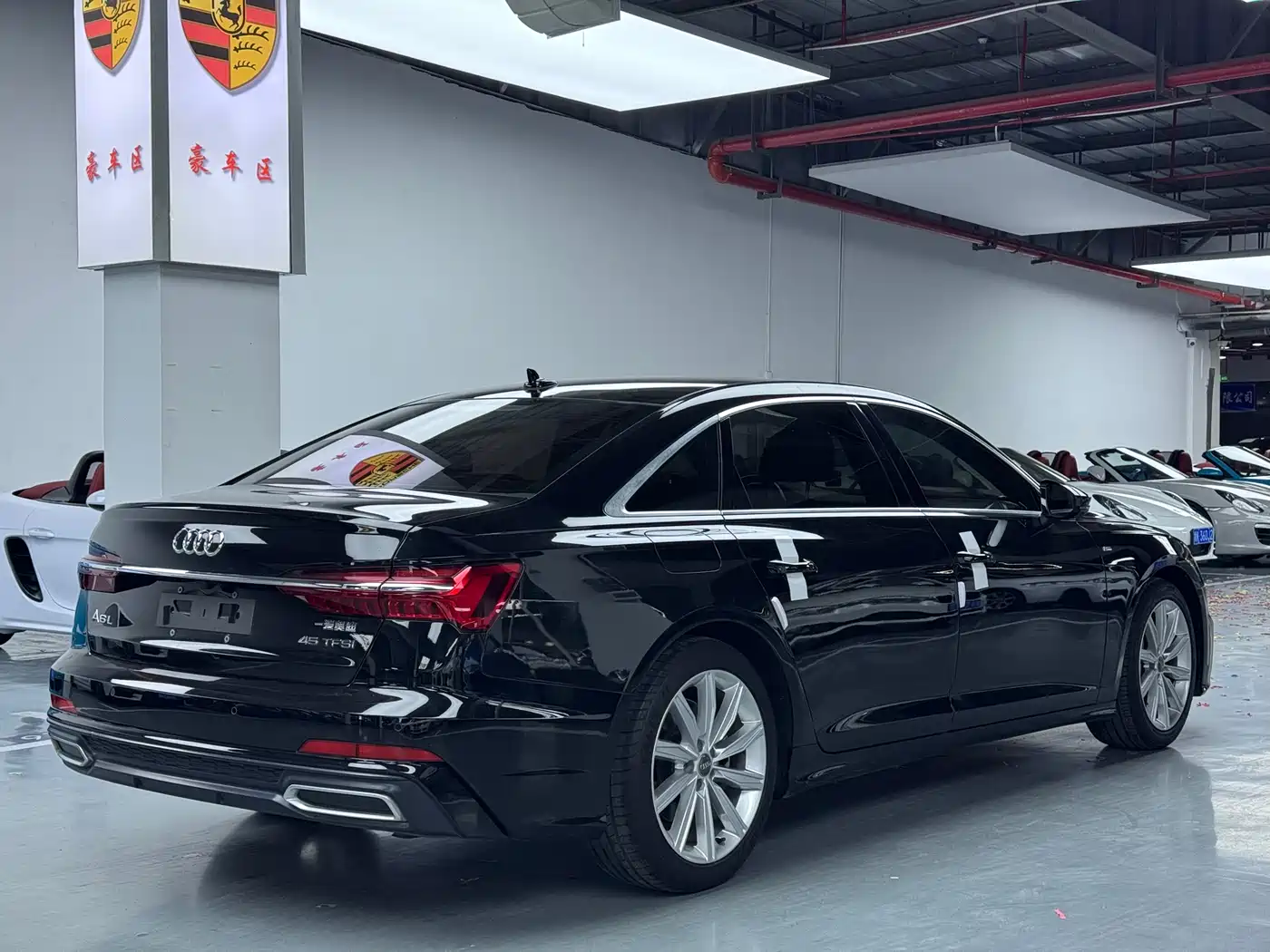 Audi A6L 2021 45 TFSI Exclusive Sport фото 18