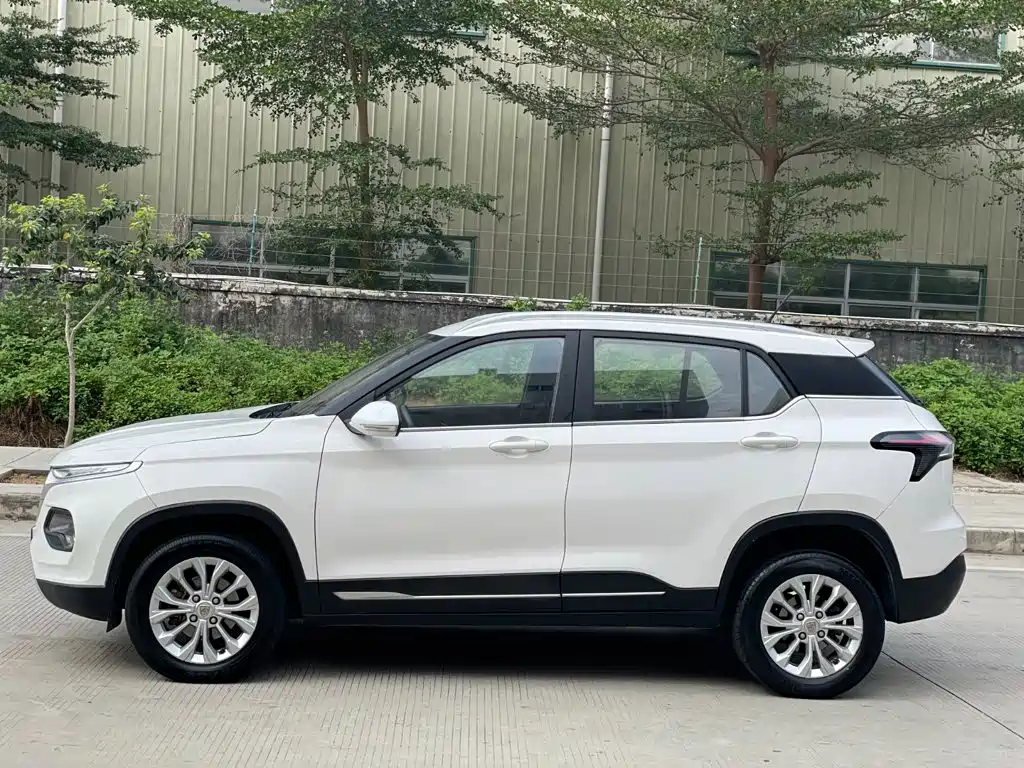 Фото 14 - Baojun 510