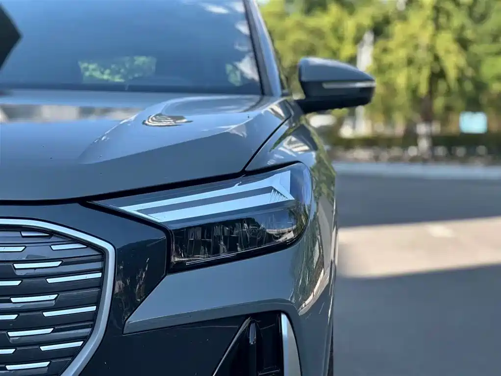 Audi Q4 e-tron 2025 2024 40 e-tron Creation Edition