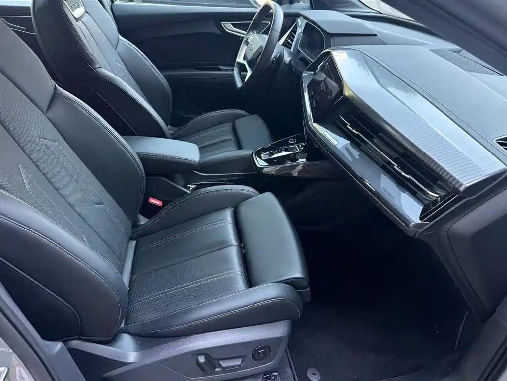Audi Q4 e-tron 2025 2024 40 e-tron Creation Edition