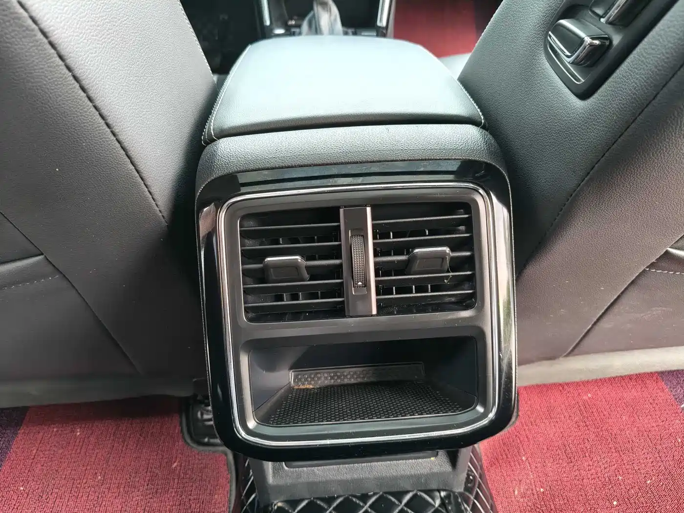 Volkswagen Passat 2022 330TSI Starlight Elite Edition фото 21