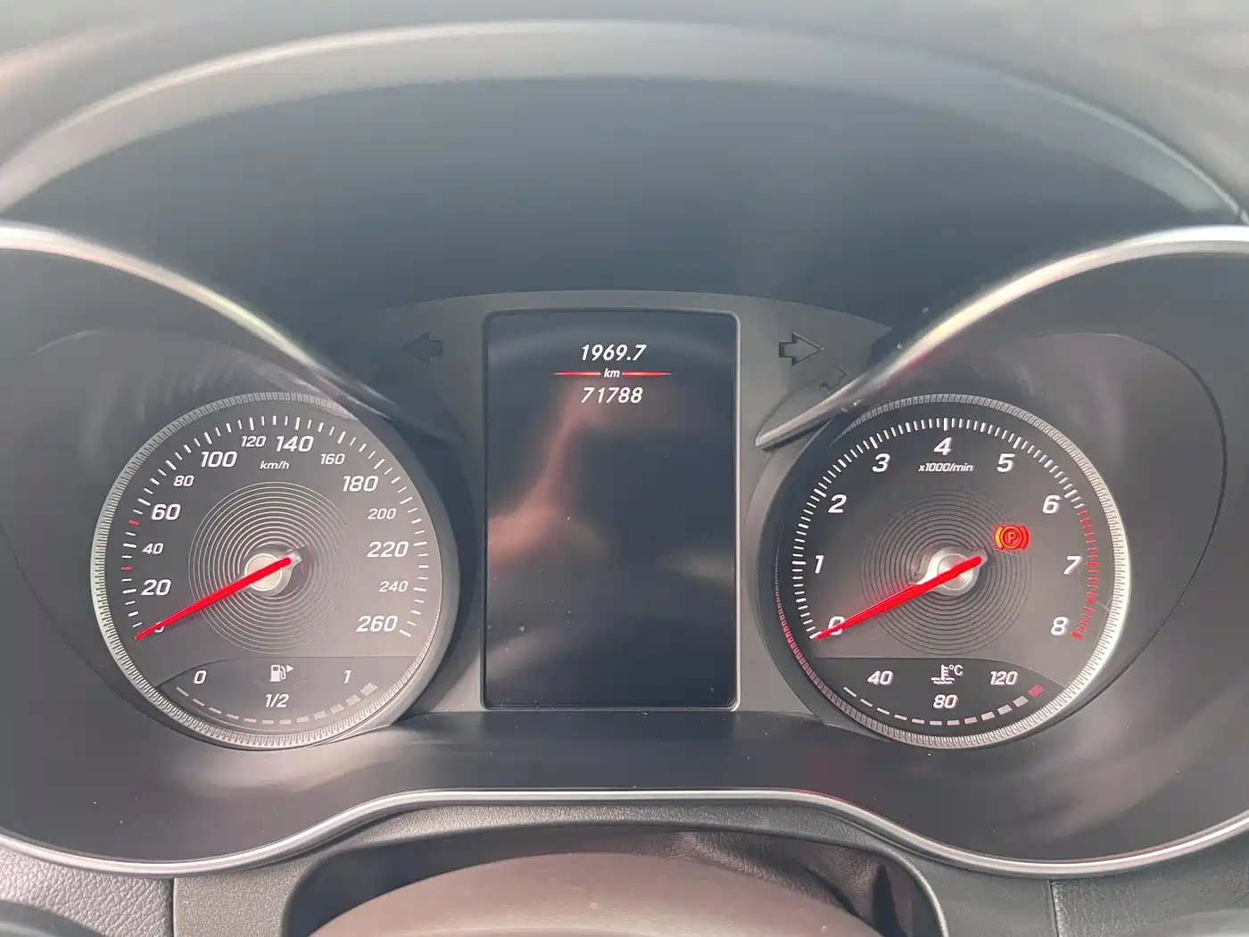 Mercedes-Benz GLC 2018 GLC 260 4MATIC Luxury фото 13