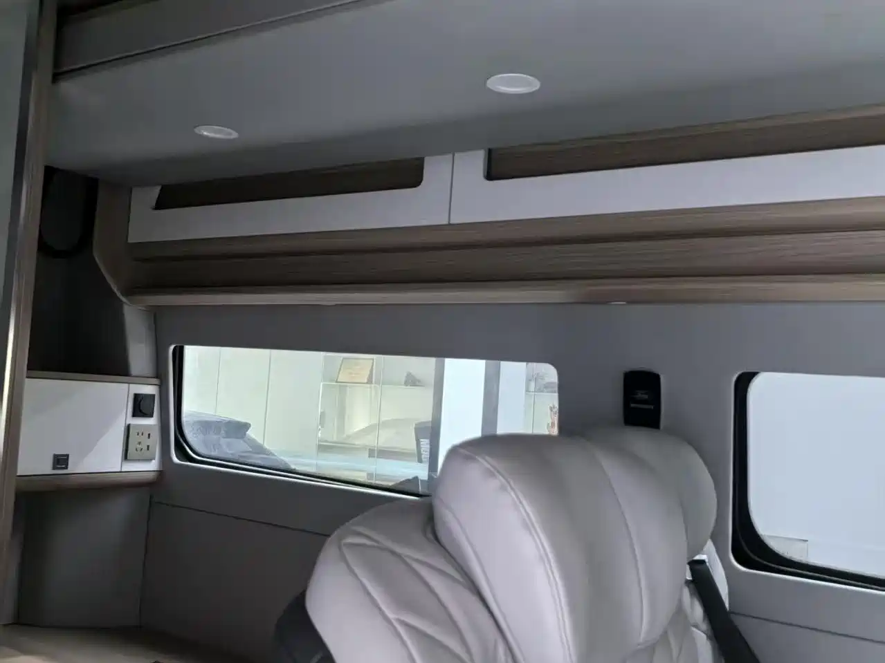 Ford Transit 2024