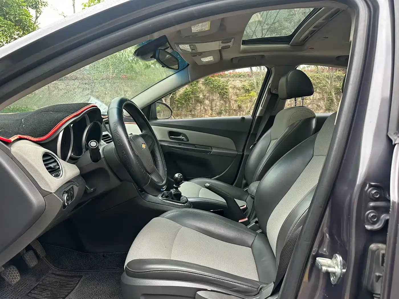 Chevrolet Cruze 2013 1.6L SL MT фото 6
