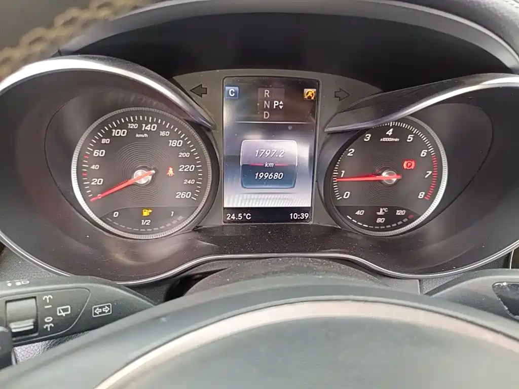 Mercedes-Benz GLC 2016 GLC 300 4MATIC Dynamic фото 18