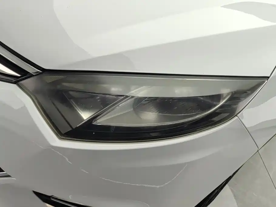 Changan Eado XT 2017 2016 1.6L Manual Stylish Cool Edition