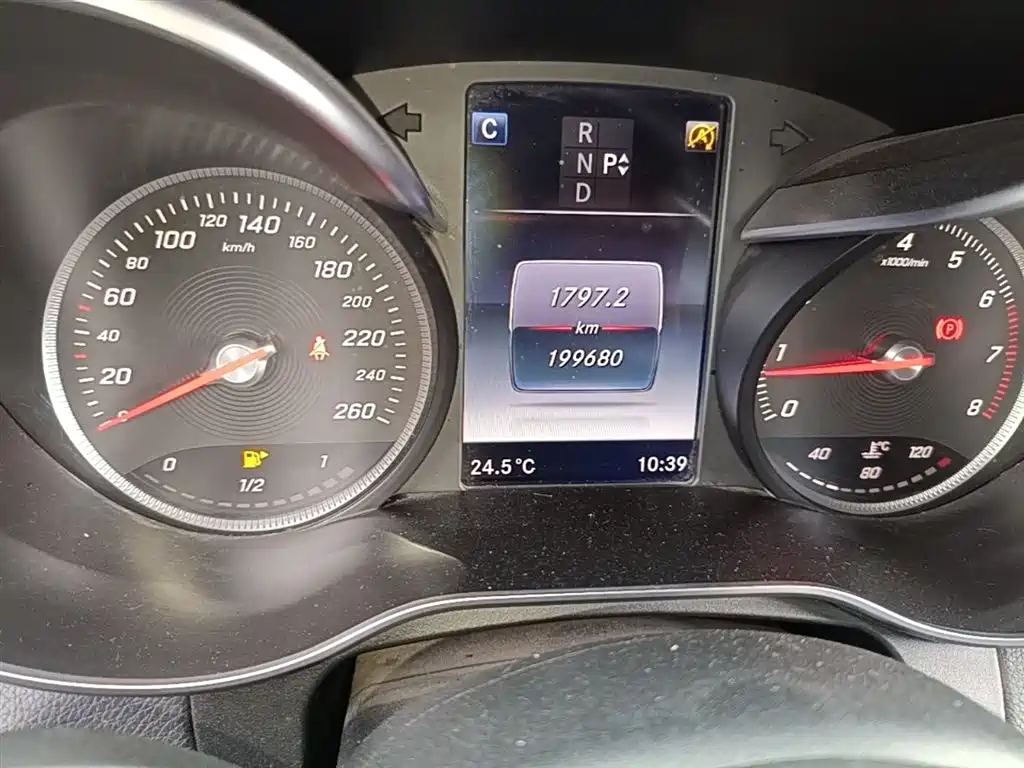 Mercedes-Benz GLC 2016 GLC 300 4MATIC Dynamic фото 19