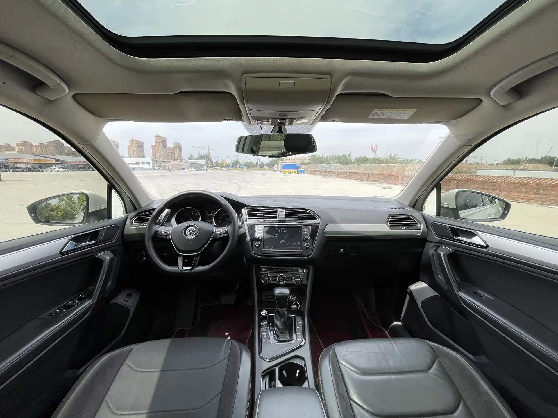 Фото 5 - Volkswagen Tiguan L