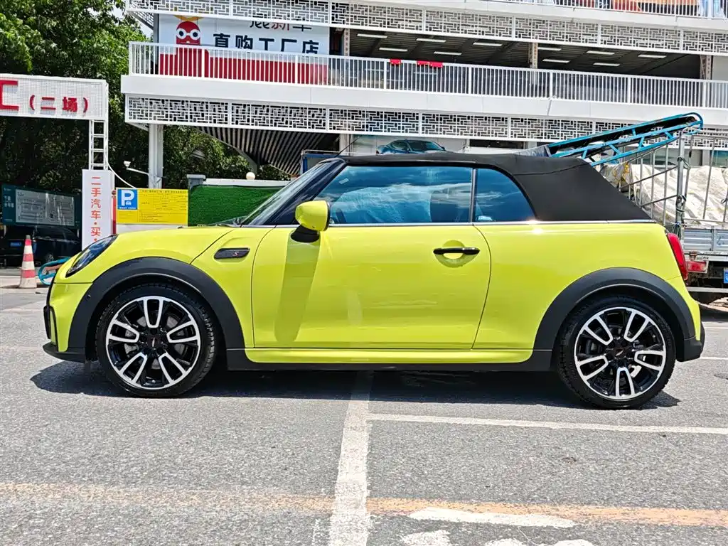 MINI 2023 2.0T COOPER S CABRIO Racer фото 14