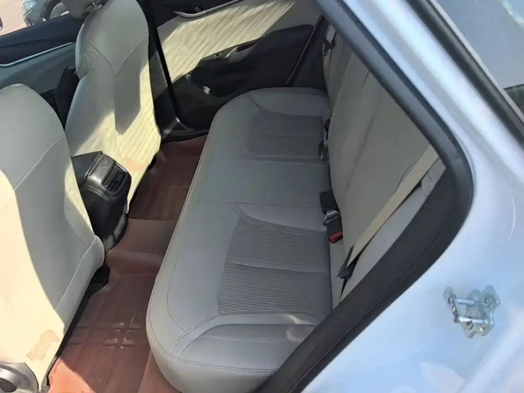 Фото 17 - Buick Excelle