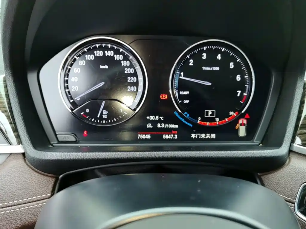 Фото 12 - BMW X1