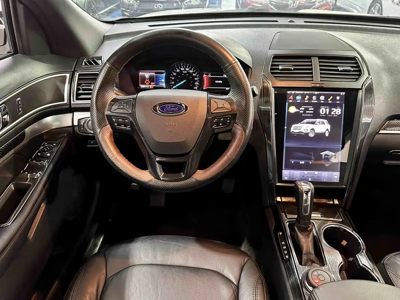 Ford Explorer (Import) 2018 2016 2.3T Trend Edition