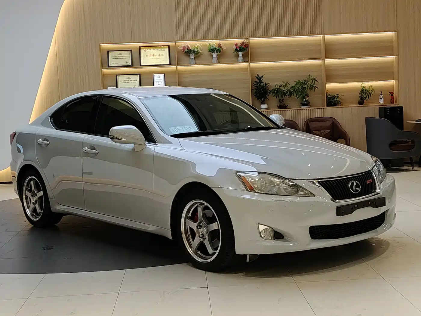 Lexus IS 2009 300 Dynamic Edition фото 3