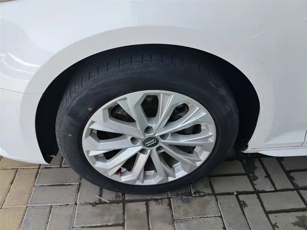 Audi A4L 2019 40 TFSI Progressive (China V) фото 23