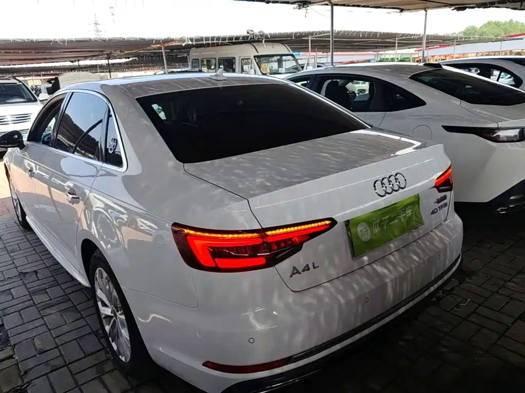 Audi A4L 2019 40 TFSI Progressive (China V) фото 5