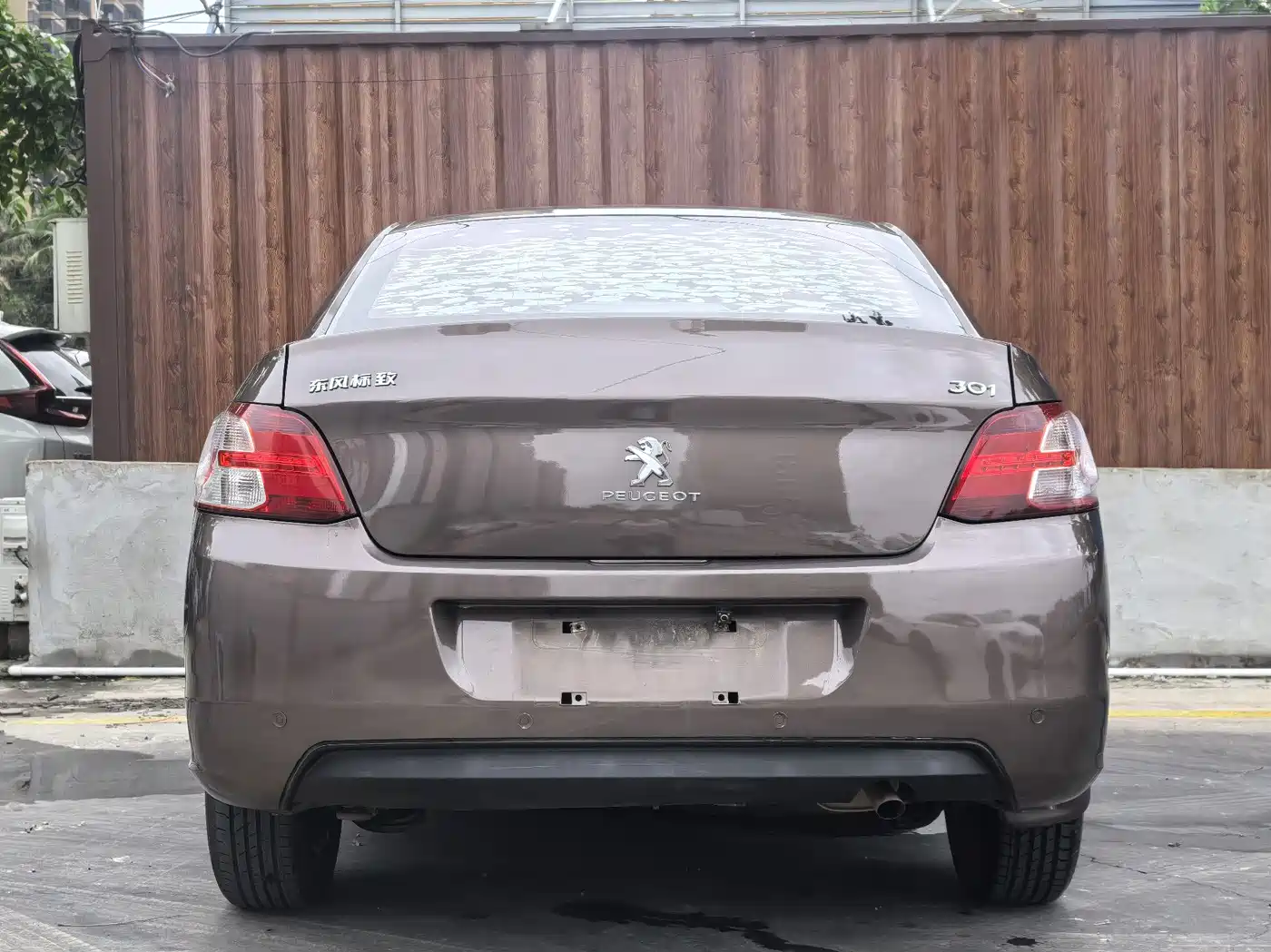 Peugeot 301 2014 1.6L Manual Comfort Edition фото 8