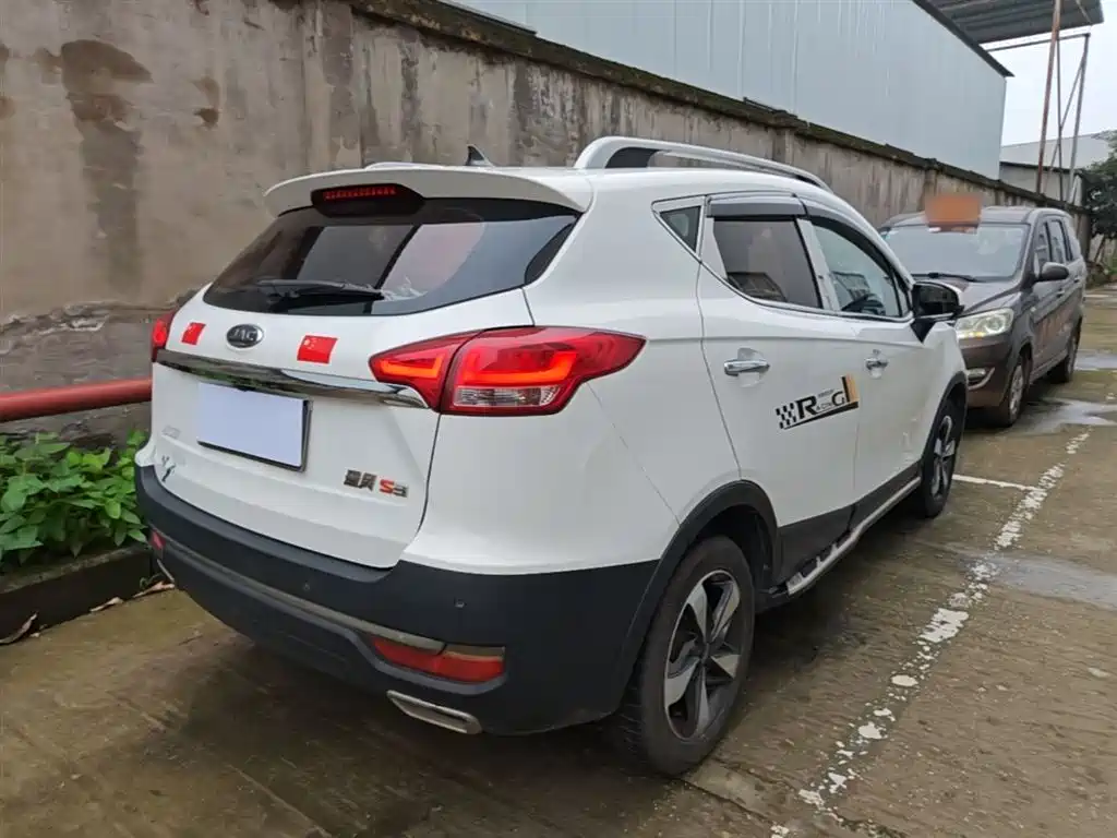JAC Motors Refine S3 2018 2018 Custom Edition 1.5L Manual Luxury Smart