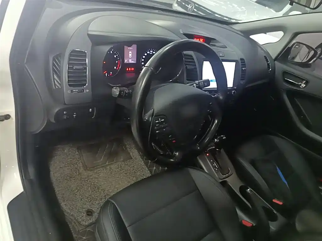 Kia K3 2015 1.6L Automatic DLX фото 10