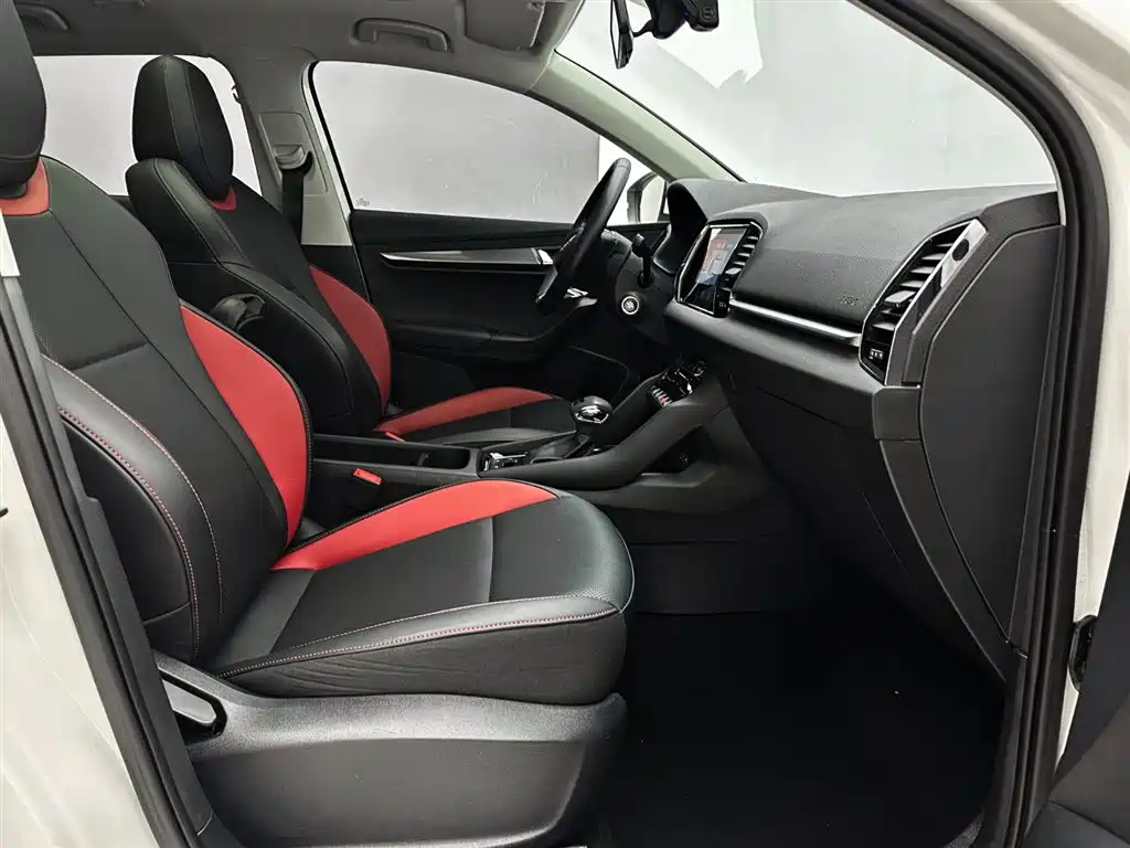 Škoda Karoq 2022 Facelift TSI280 Luxury Edition фото 20
