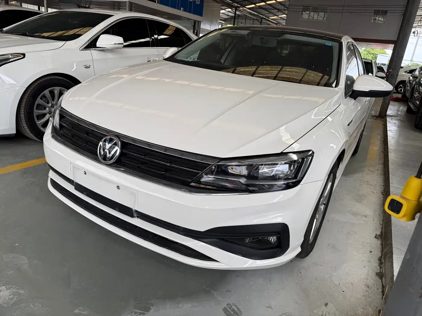 Volkswagen Lamando 2021 230TSI DSG Fashion Edition
