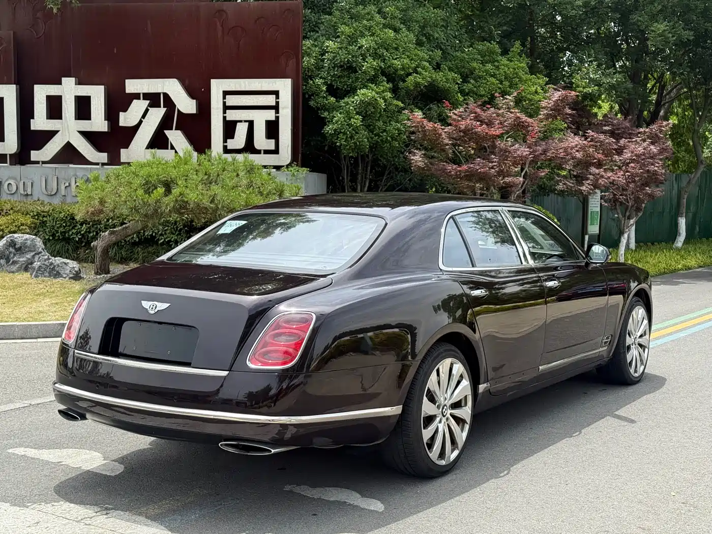 Bentley Mulsanne 2013 6.8T Mulliner Special Edition фото 7