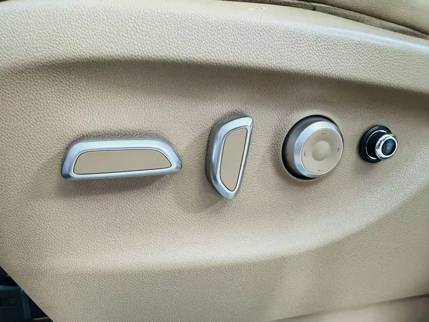 Buick GL8 2021 ES Landlord 653T Smart Luxury фото 20