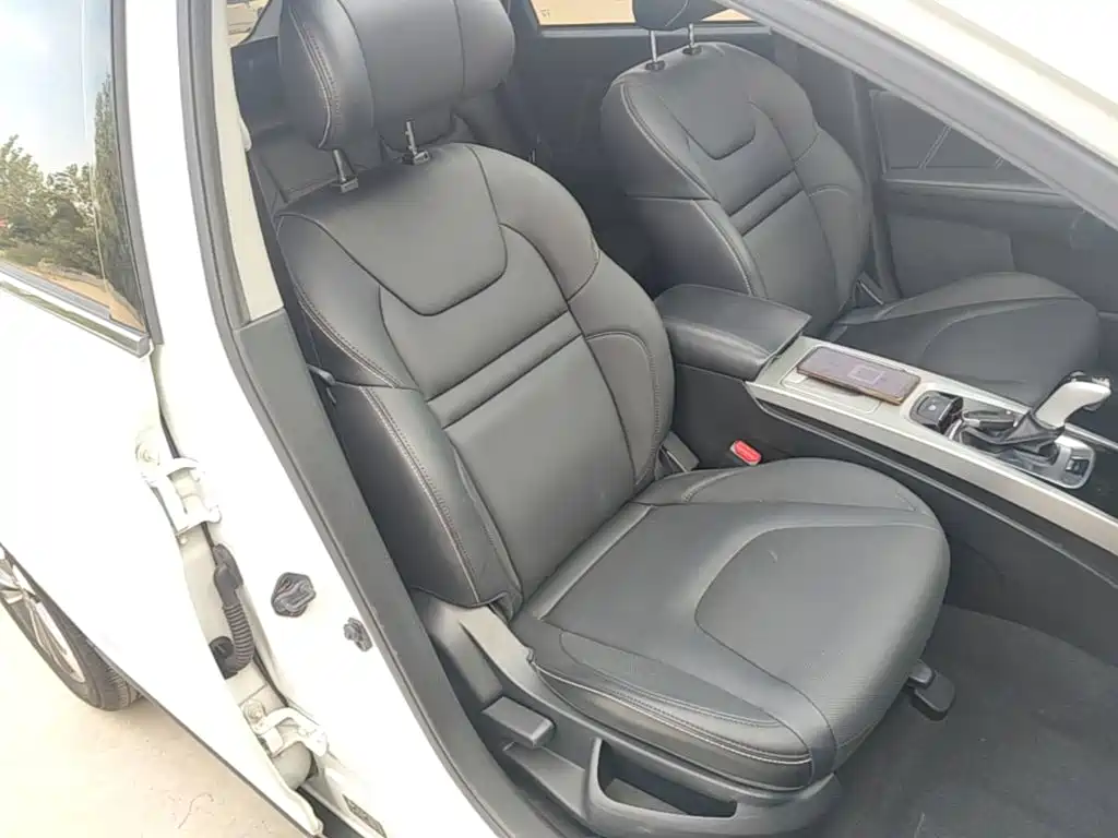 Luxgen U6 SUV 2016 2015 1.8T Fashion Upgrade