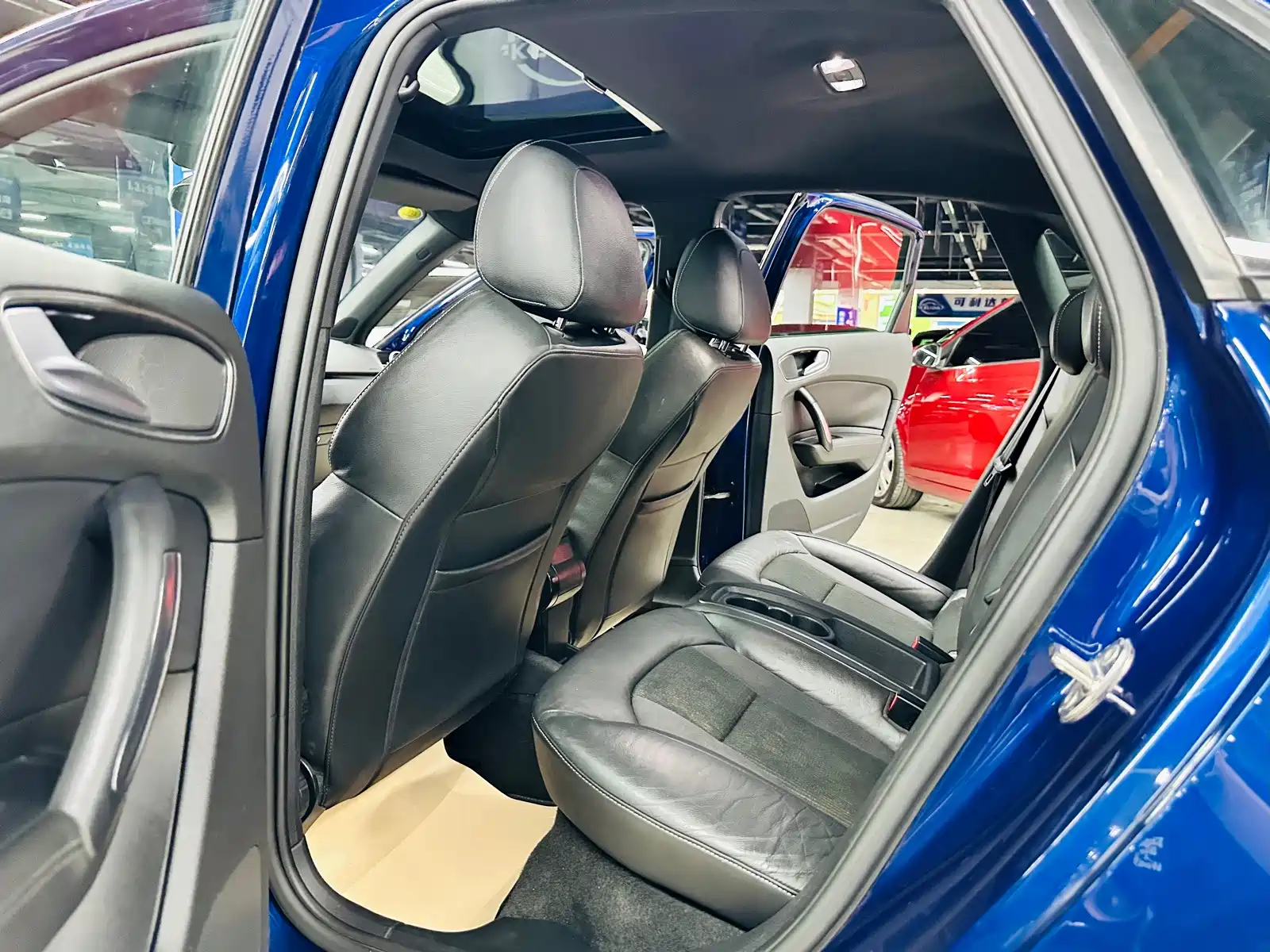 Фото 20 - Audi A1