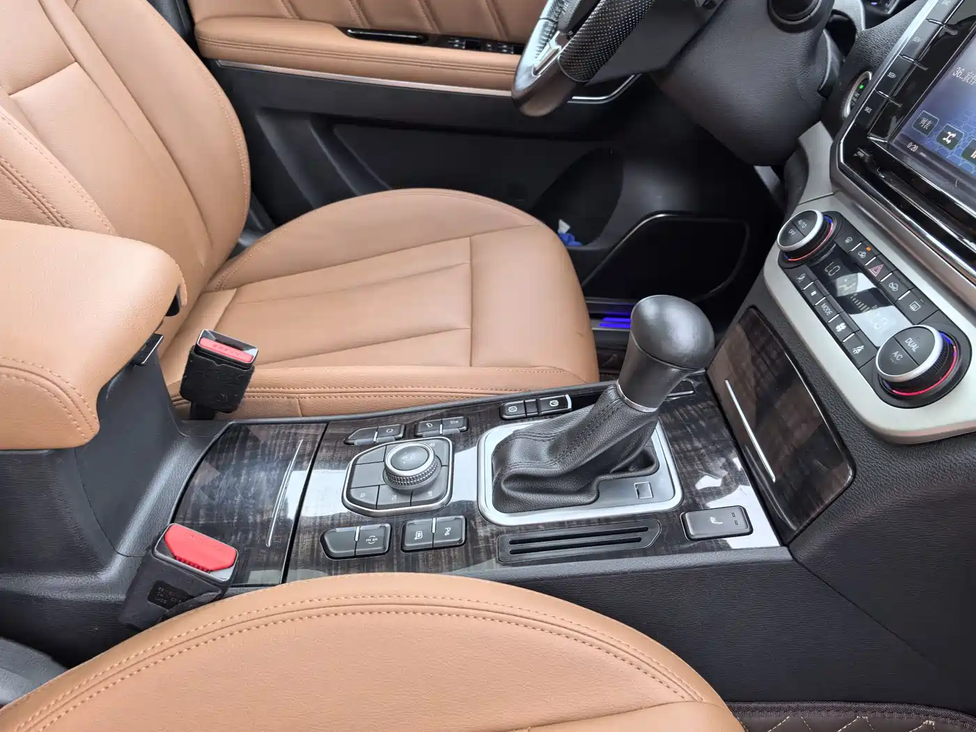 Haval H6 Coupe 2017 Blue Label 2.0T Automatic 2WD Premium фото 14