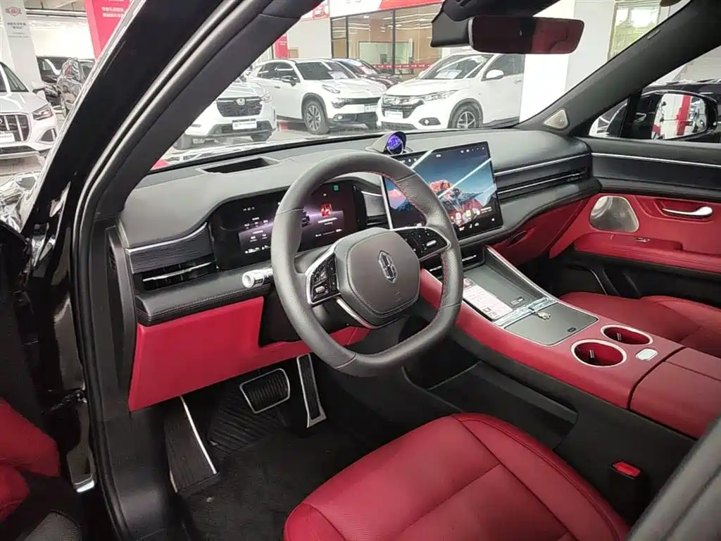 AITO Wenjie AITO M5 2025 Extended Range Ultra AWD фото 10