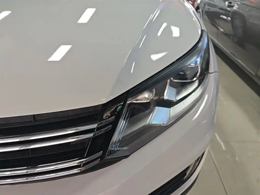 Volkswagen Tiguan 2016 280TSI Automatic 2WD Silk Road Fashion Edition фото 24