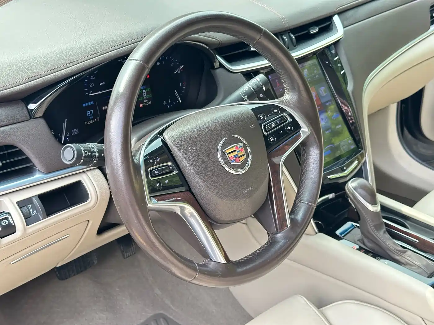 Cadillac XTS 2014 2013 Model 28T Comfort