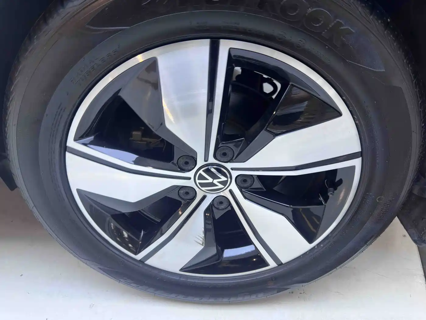 Volkswagen Tharu 2022 280TSI 2WD Comfort фото 10