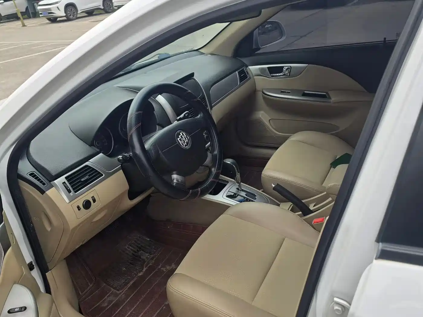 Buick Excelle 2013 1.5L Automatic Classic фото 3