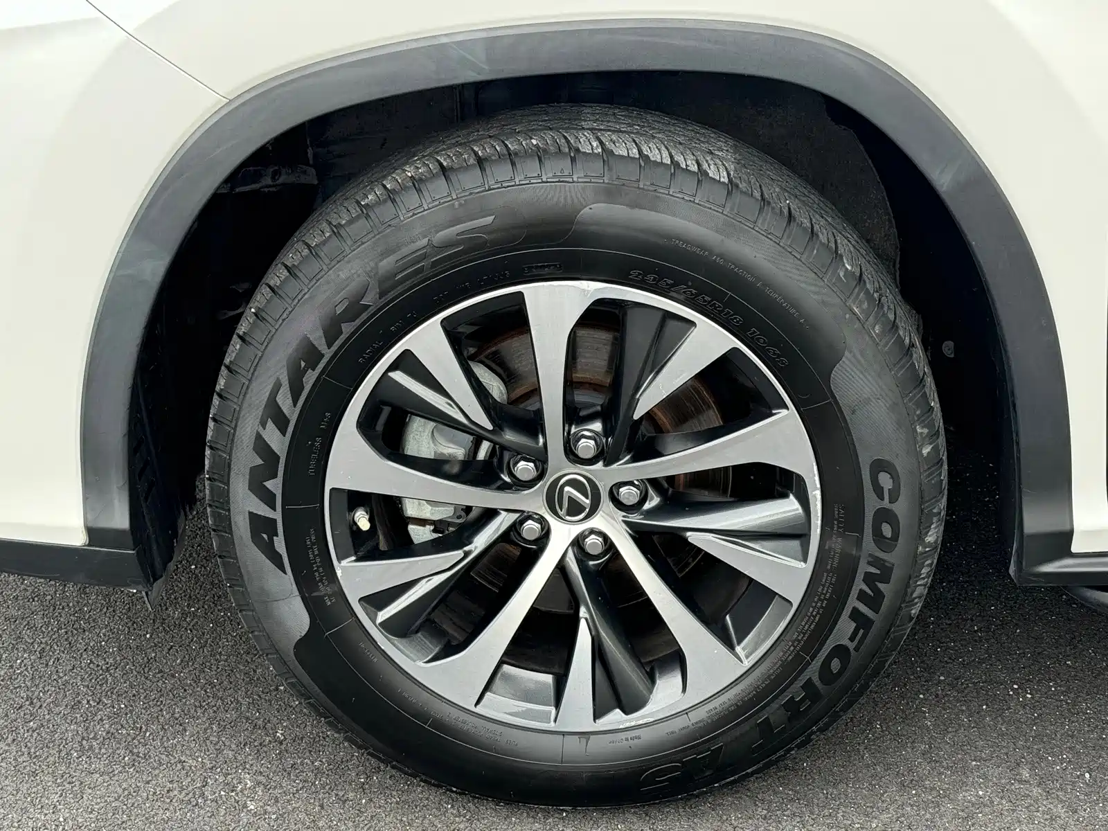 Фото 5 - Lexus RX