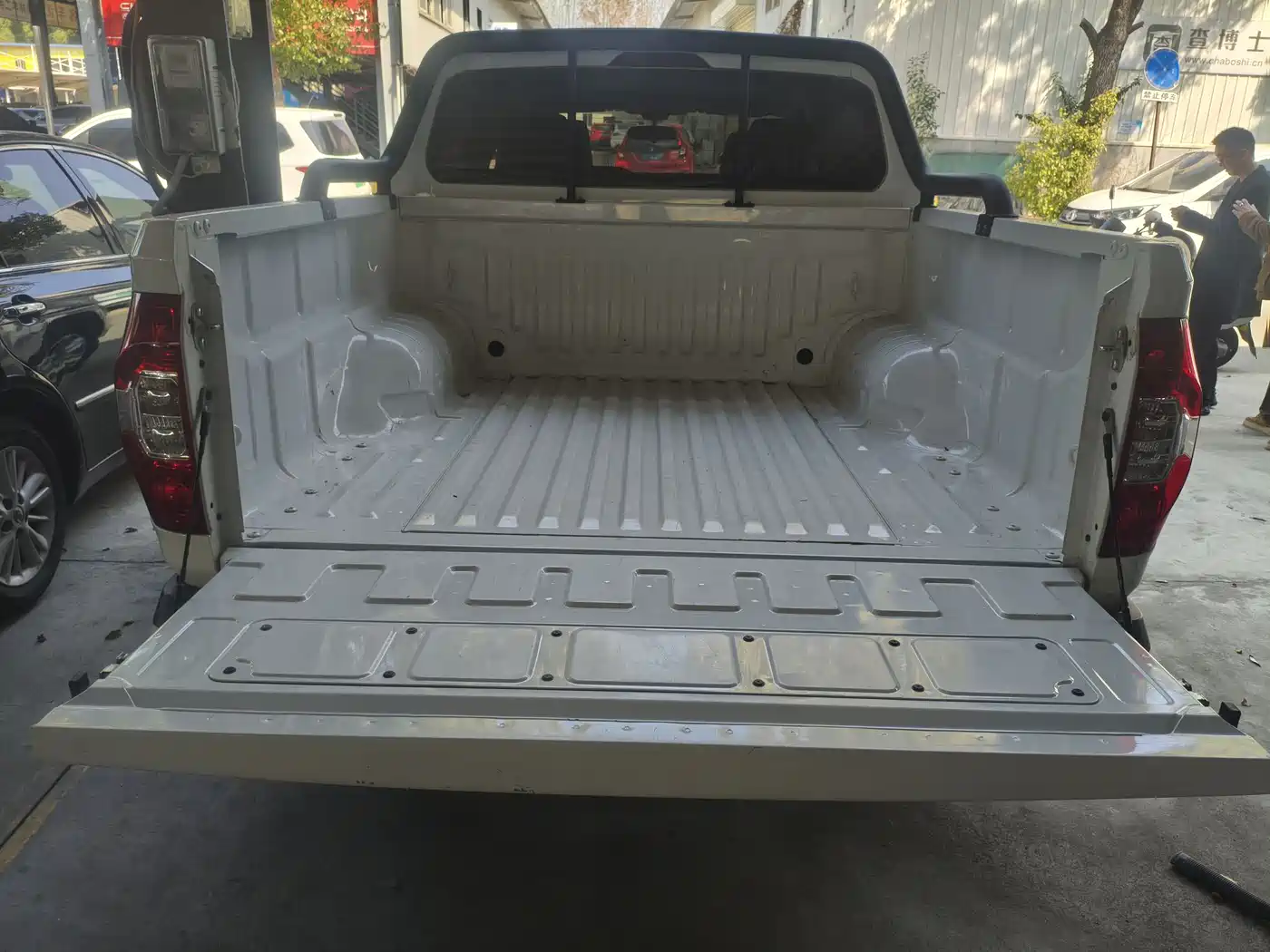 SAIC MAXUS CHASE T70