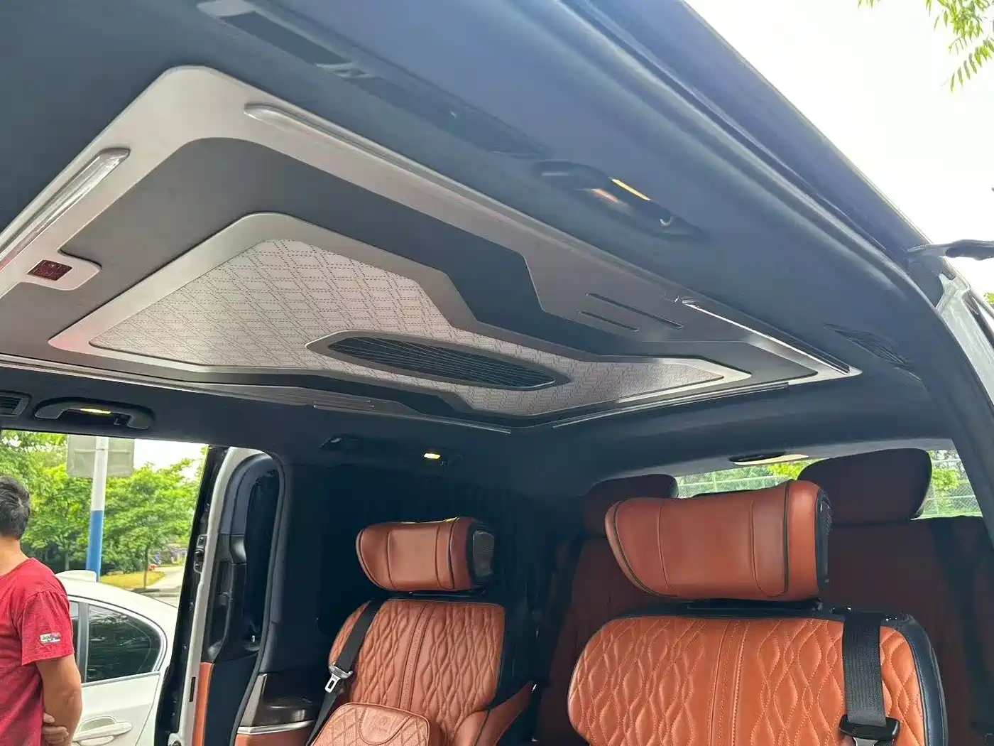 Mercedes-Benz V-Class 2021 V 260 Pilot Edition фото 6
