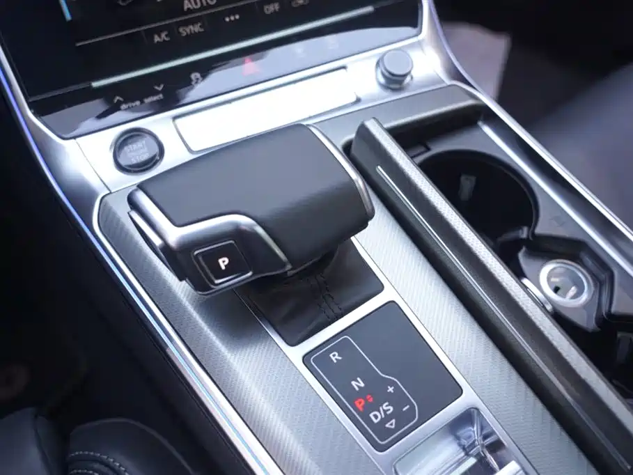 Audi A6L 2024 45 TFSI Premium Elegance фото 22