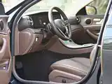 Фото 4 - Mercedes-Benz E-Class