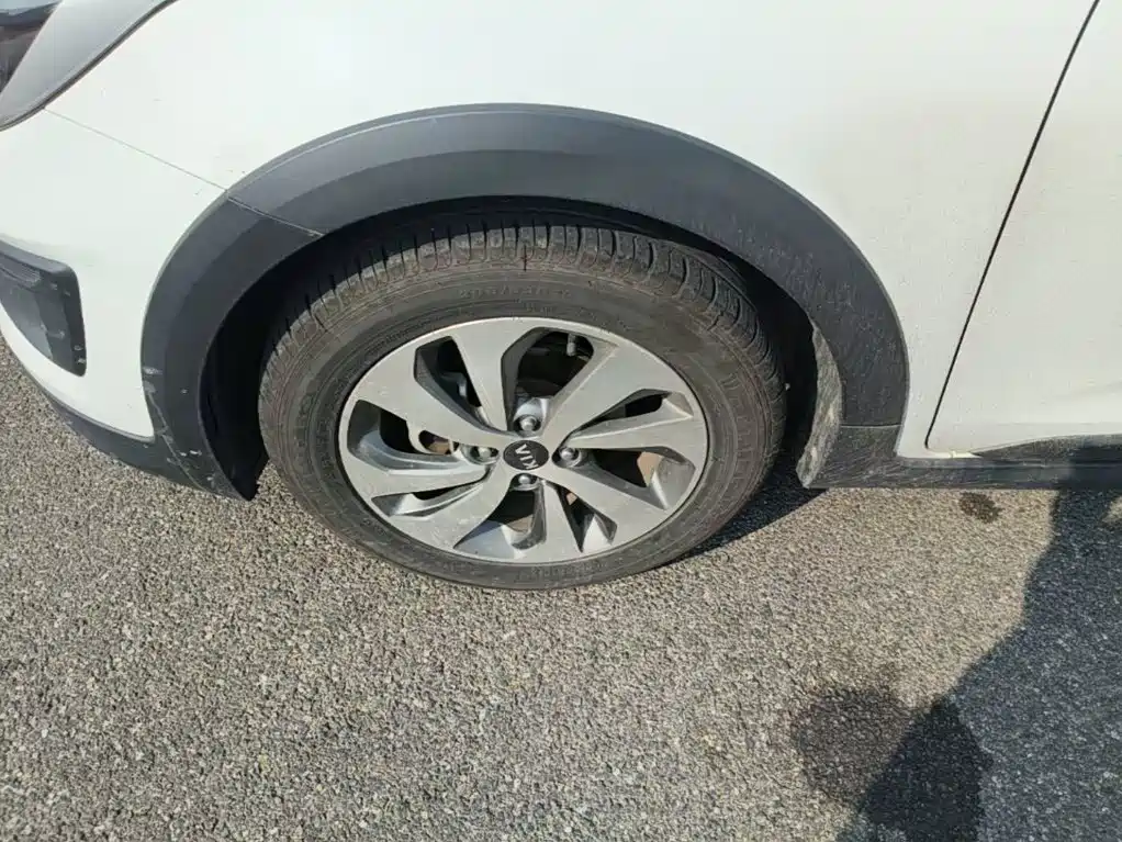 Kia KX CROSS 2018 2017 1.4L AT GLS