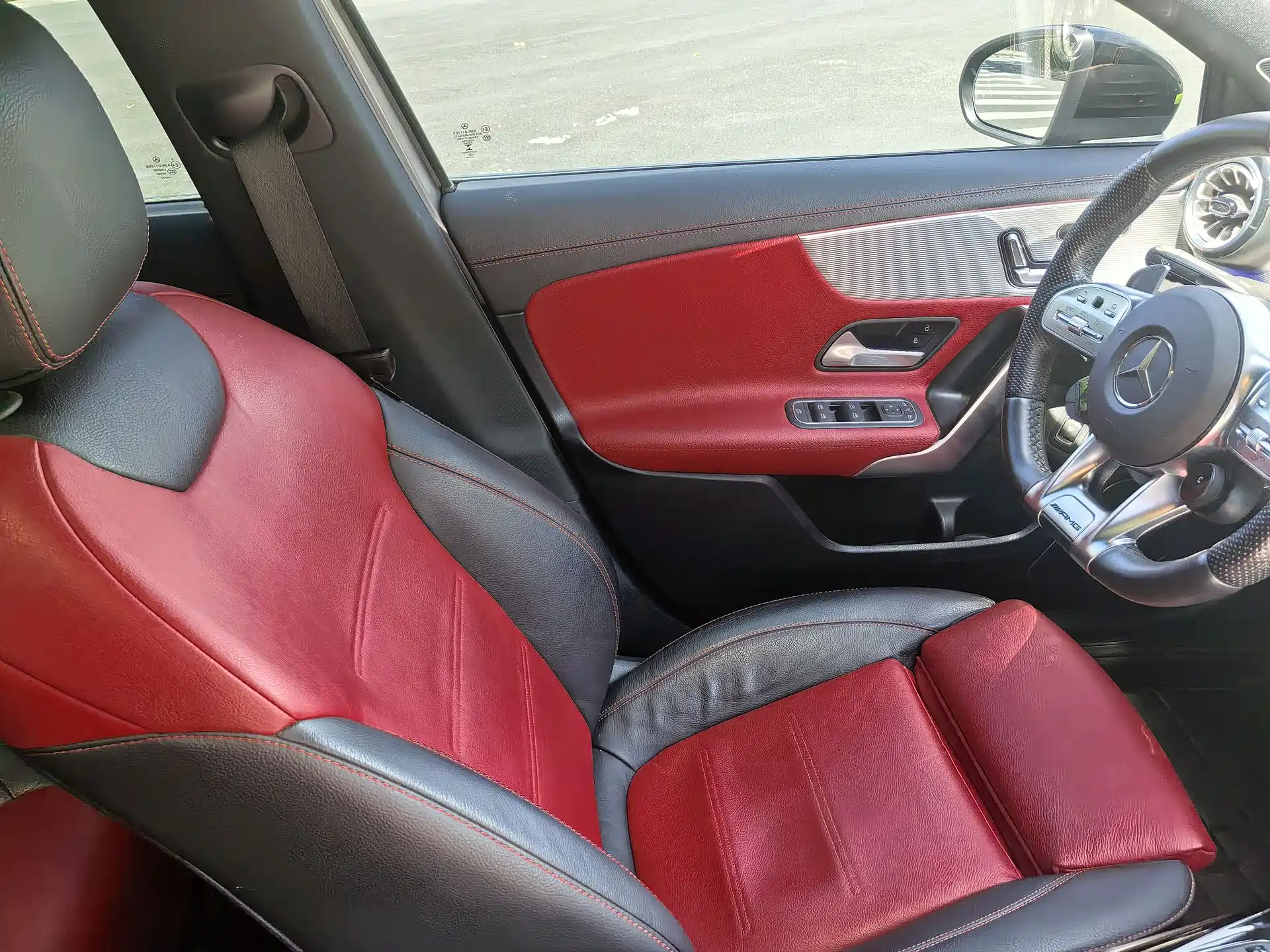 Photo 10 - Mercedes-Benz A-Class AMG